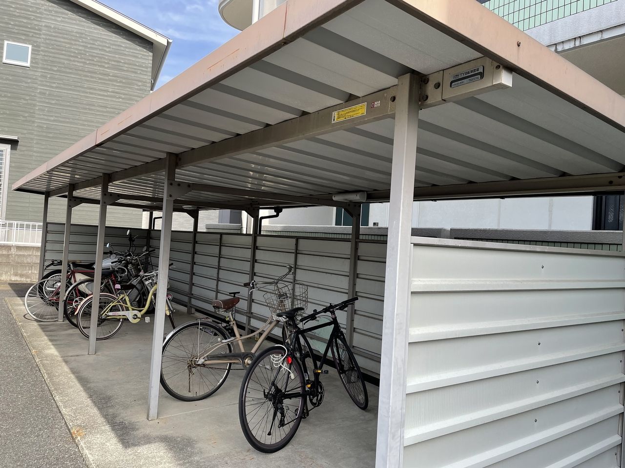 熊本市東区桜木のカサベルデの駐輪場